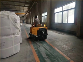 電動掃地車在江陰某機電廠的應(yīng)用案例 電動掃地車在江陰某機電廠的應(yīng)用案例