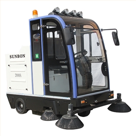 駕駛式小型掃地機 駕駛式小型掃地機