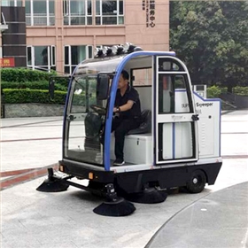電動(dòng)掃地車(chē)為什么值得物業(yè)企業(yè)主購(gòu)買(mǎi)