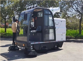 環(huán)衛(wèi)電動(dòng)掃地車(chē) 微信圖片_20210323090644
