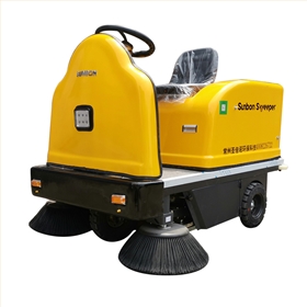 駕駛式小型掃地機(jī) 駕駛式小型掃地機(jī)