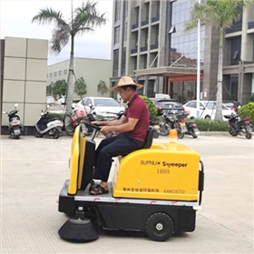 工業(yè)掃地車 工業(yè)掃地車
