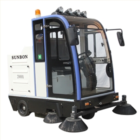 駕駛式電瓶掃地機(jī) 駕駛式電瓶掃地機(jī)