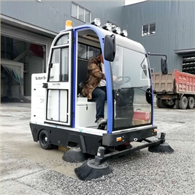 物業(yè)公司購買物業(yè)清掃車助力人工保潔