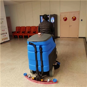 工業(yè)洗地機(jī)夏季如何保養(yǎng) 工業(yè)洗地機(jī)夏季如何保養(yǎng)