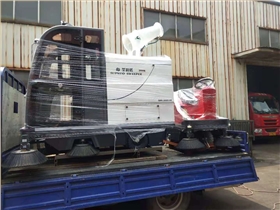 電動清掃車讓我們能夠快速完成清掃工作 電動清掃車讓我們能夠快速完成清掃工作