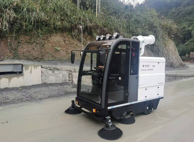 小型電動(dòng)掃地車(chē)怎么樣？能夠清掃什么垃圾？