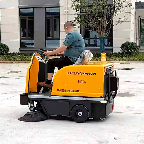 工業(yè)掃地車 工業(yè)掃地車