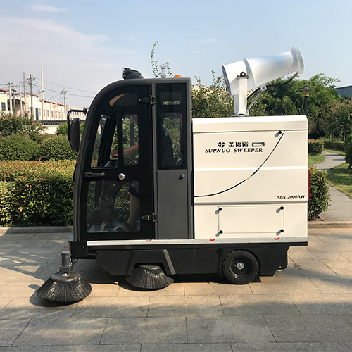 電動(dòng)掃地車(chē)價(jià)格差距大的原因
