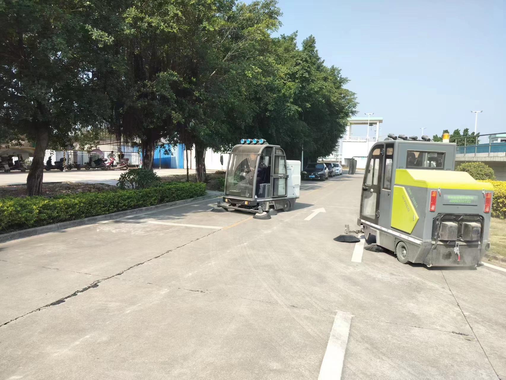工廠清掃車的出現(xiàn)對(duì)我們的生活有什么影響呢？