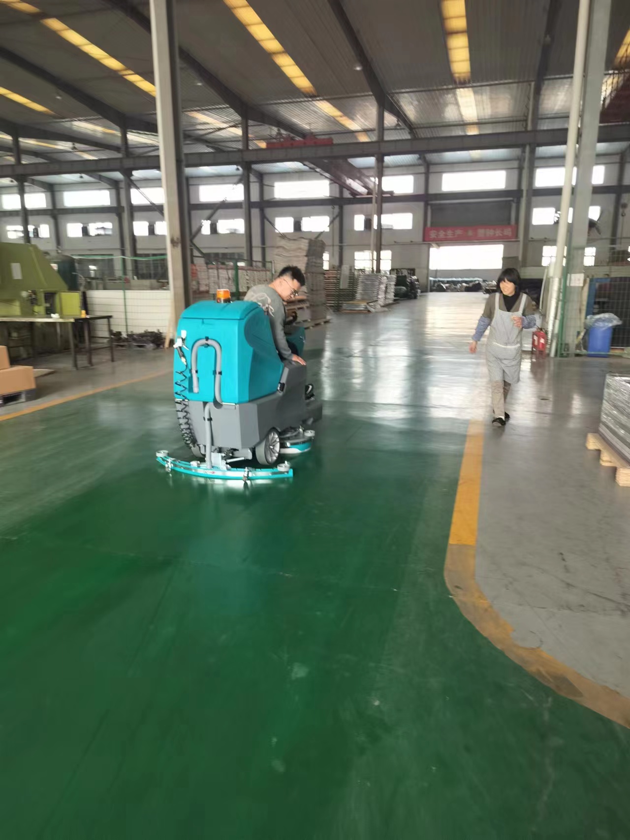 關(guān)于駕駛式洗地機(jī)的市場(chǎng)分析 關(guān)于駕駛式洗地機(jī)的市場(chǎng)分析