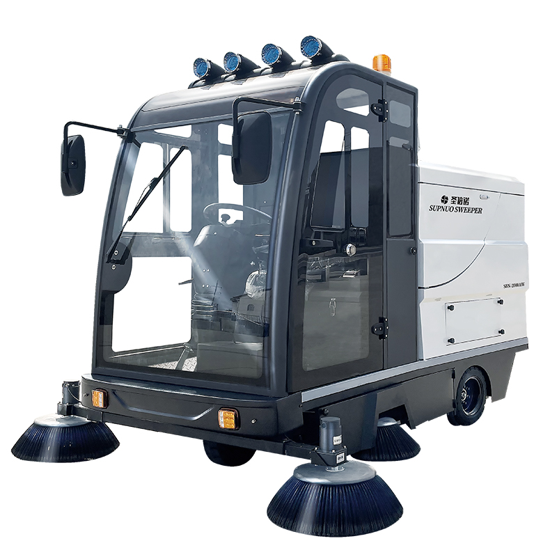 景區(qū)掃地車(chē):現(xiàn)代旅游業(yè)的“隱形守護(hù)者” 景區(qū)掃地車(chē):現(xiàn)代旅游業(yè)的“隱形守護(hù)者”